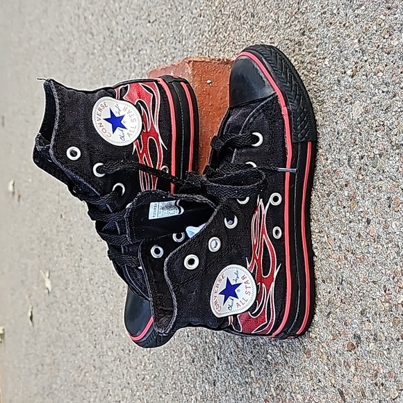 Converse Chuck Taylor Black High Top Sneakers With Red Flames Size 13 - Picture 1 of 10